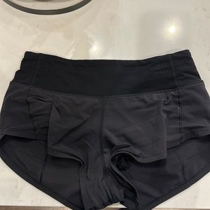 Lululemon speed up shorts size 0 2.5 in EUC black